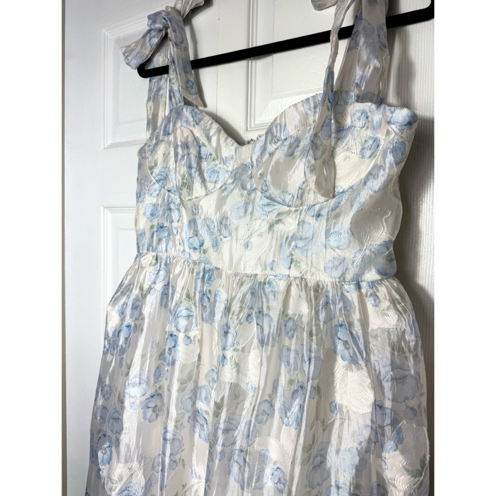 Lulus White Baby Blue Floral Burnout Tie-Strap Sweetheart Midi Dress Size M - Picture 5 of 7